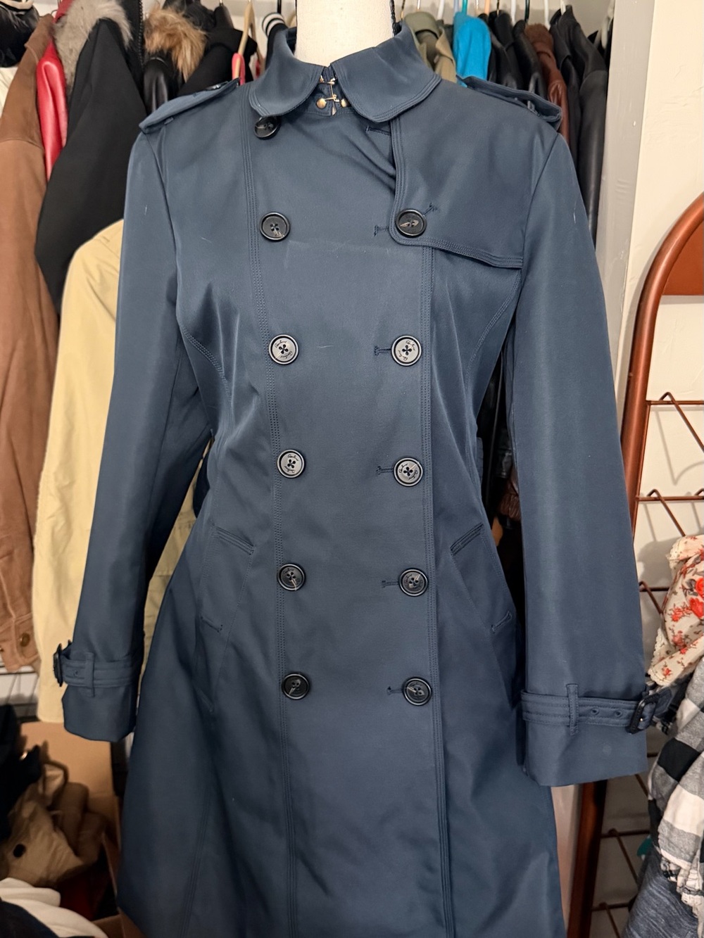 Women’s Burberry Double-Breasted Navy Trench Coat size 6/Small